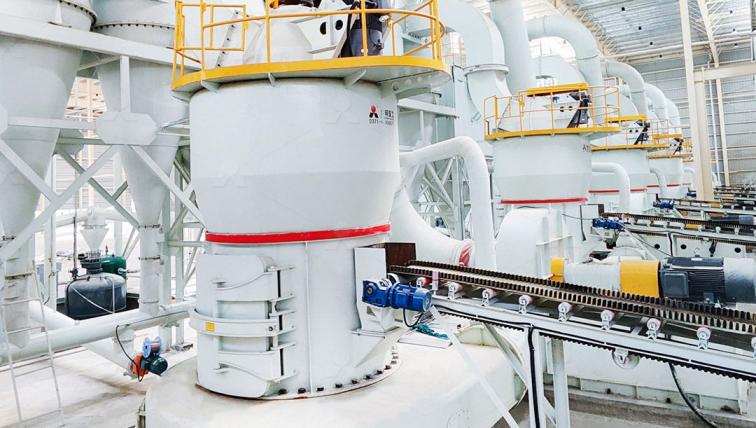 Dolomitic agricultural lime powder processing plant configuration
