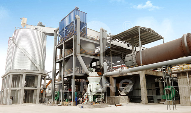 Coal crusher for the preparation of pulverized coal in lime kilns